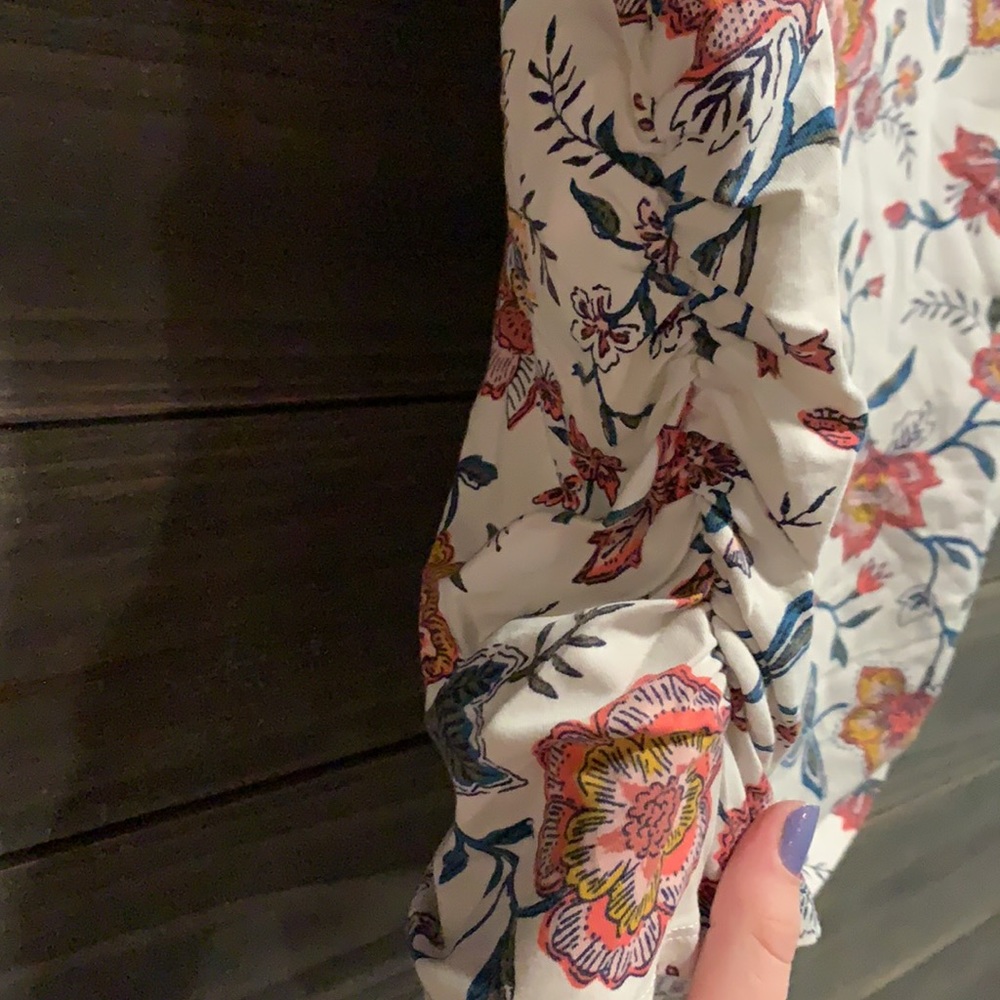 Old Navy Maternity Ballet Top - Picture 4 of 5